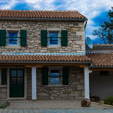 Klara Villa *